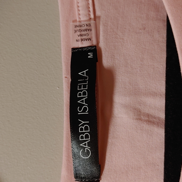 🌸NWT Gabby Isabella Pink T Shirt - Picture 3 of 6